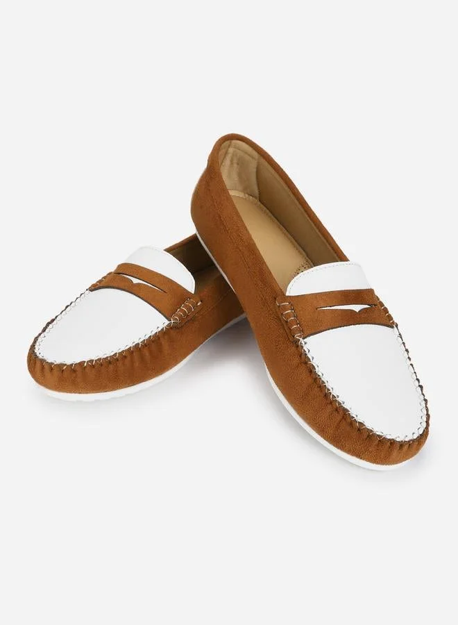 يوهو حذاء لوفرز بنمط كتل الالوان